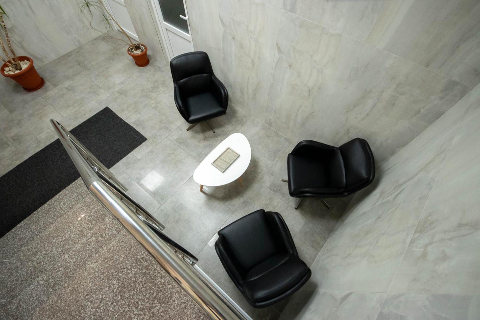 Astar Apartments - Large Rădăuţi Esterno foto