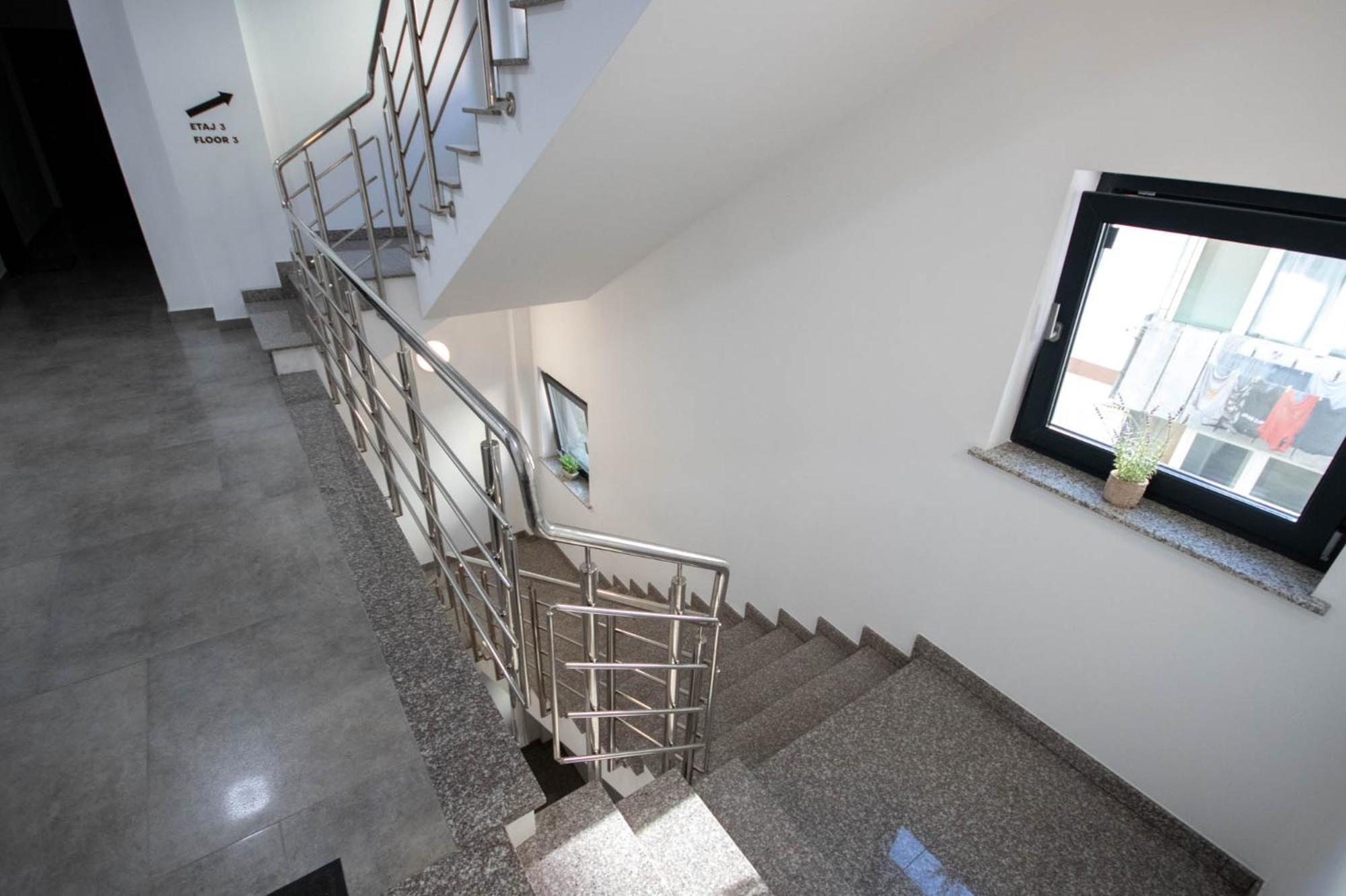 Astar Apartments - Large Rădăuţi Esterno foto